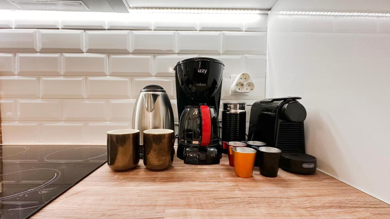 Valtetsiou Central 50Sqm Apt In Athensアパートメント エクステリア 写真